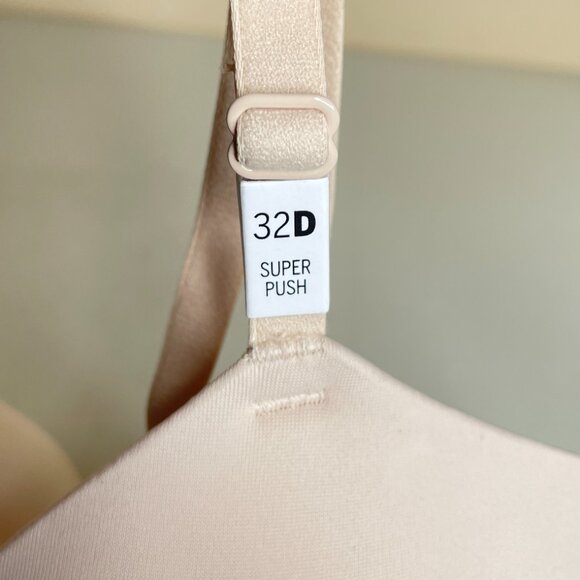 New Victoria's Secret Super Push-up Wear Everywhere Bra Size 32D - Picture 4 of 16